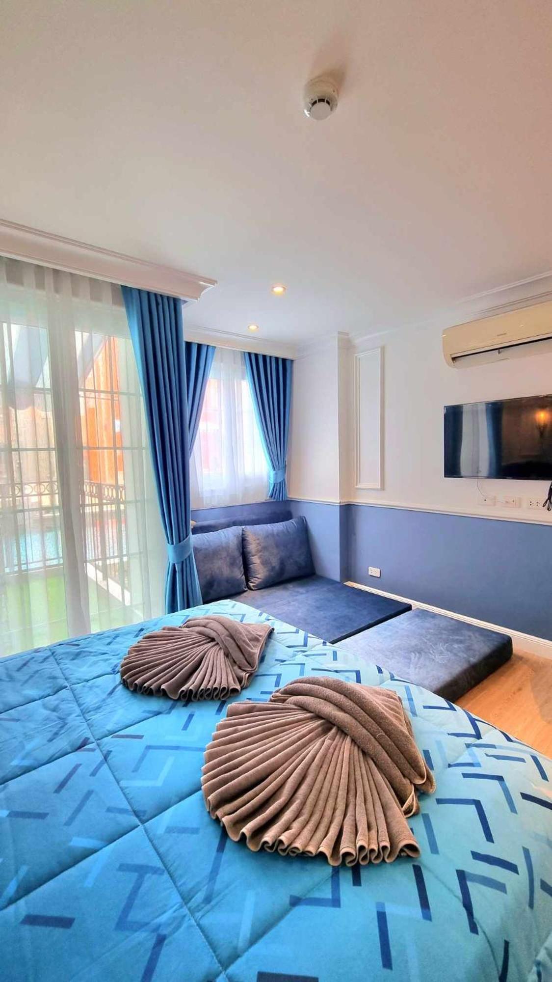 Seven Seas Cote D'Azur Resort Jomtien Na Chom Thian Exteriör bild