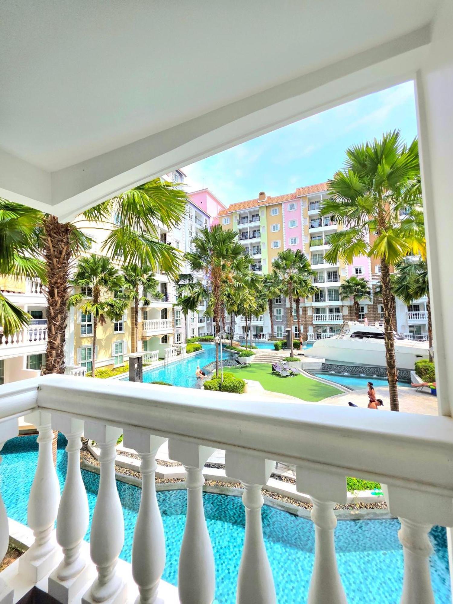 Seven Seas Cote D'Azur Resort Jomtien Na Chom Thian Exteriör bild